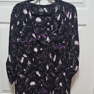 Torrid Disney Hocus Pocus Black and Purple Celestial Print Blouse
